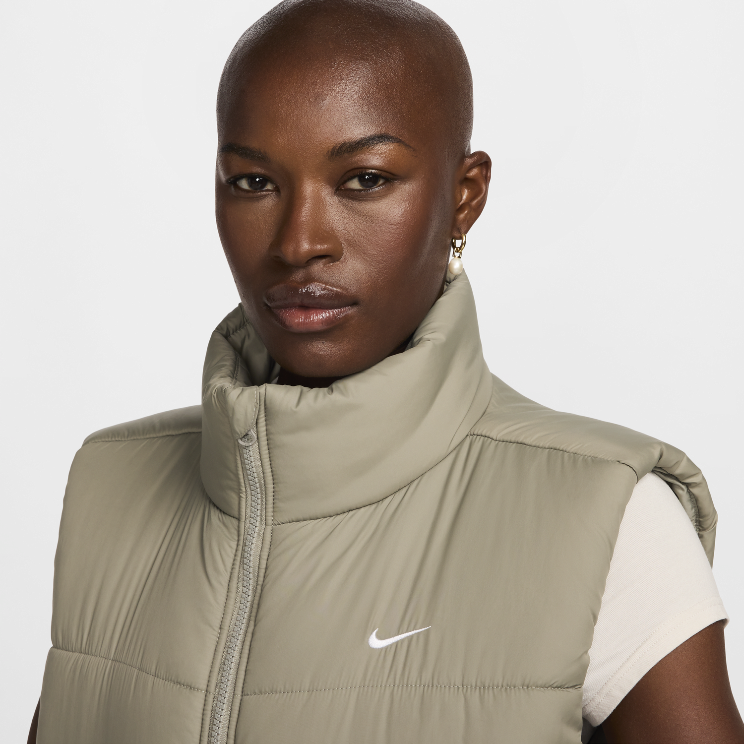 Vesta Nike Therma-FIT Sportswear Classic Puffer Zelené | FZ5922-320, 1