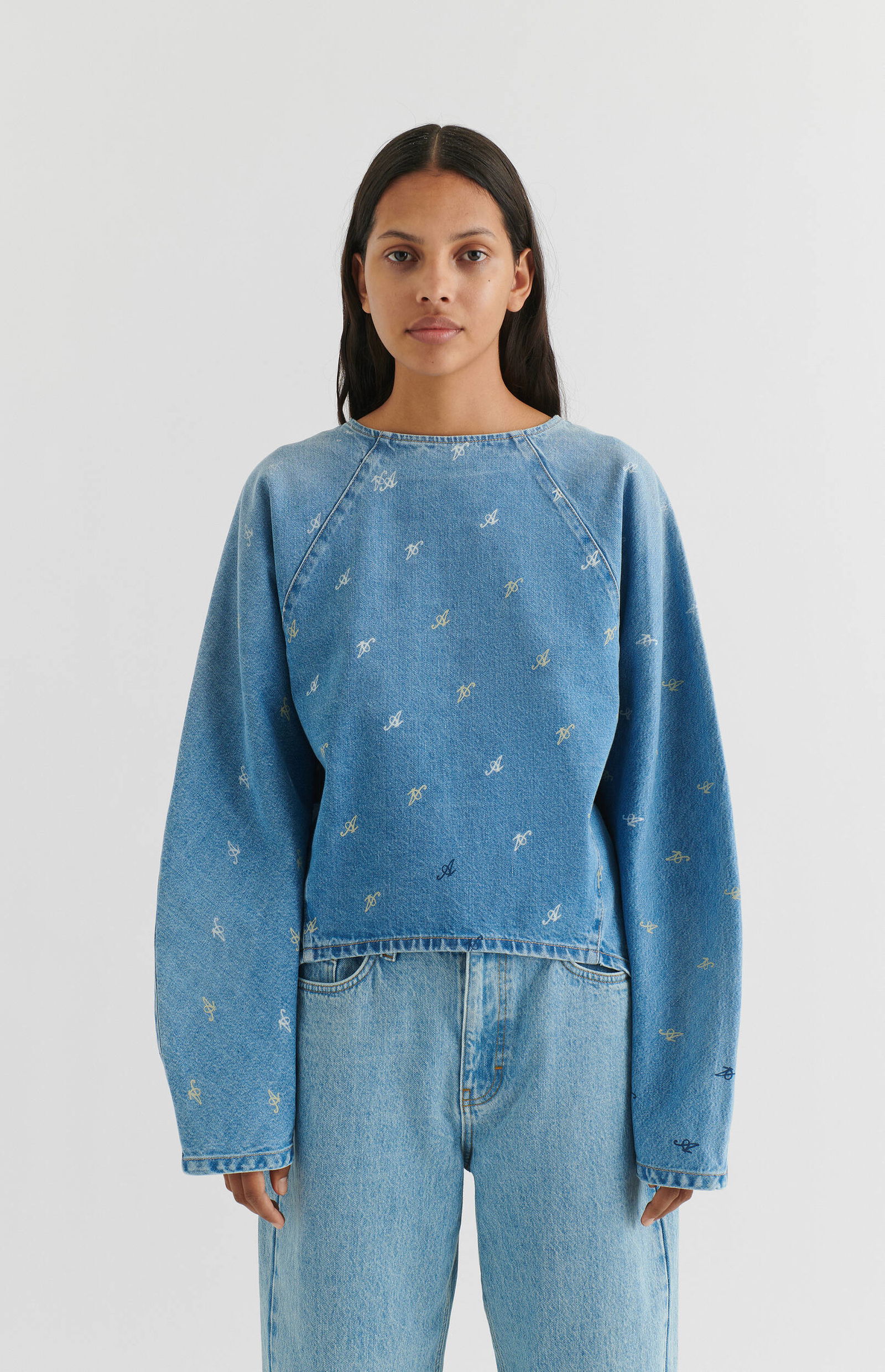 Daisy Script A Sweatshirt