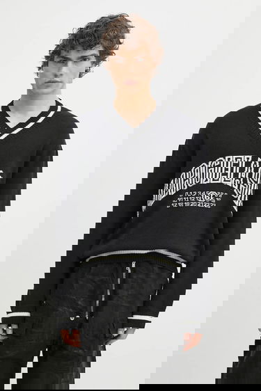 Sveter Maison Margiela MM6 Margiela V-Neck Graphic Sweater with Numeric Print Čierna | SH0HN0002, 0