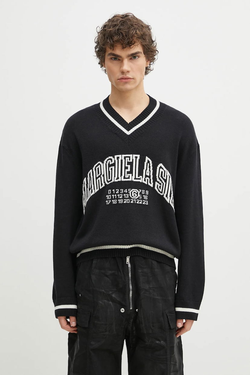 Sveter Maison Margiela MM6 Margiela V-Neck Graphic Sweater with Numeric Print Čierna | SH0HN0002