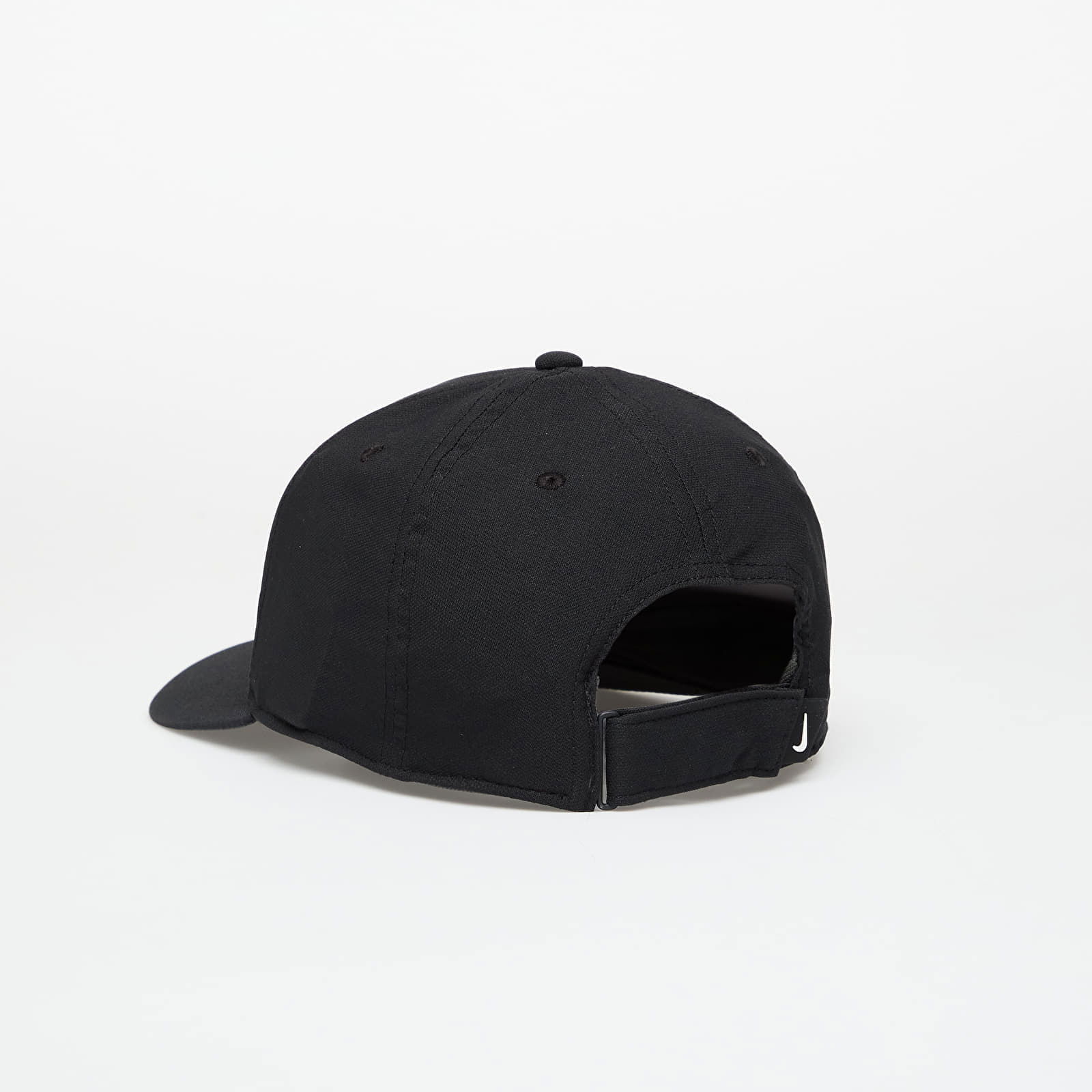 Dri-FIT Club Swoosh