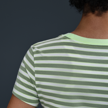 Tričko Nike Nike Sportswear Chill Knit Striped Slim-Fit T-Shirt Zelené | HF9524-360, 3