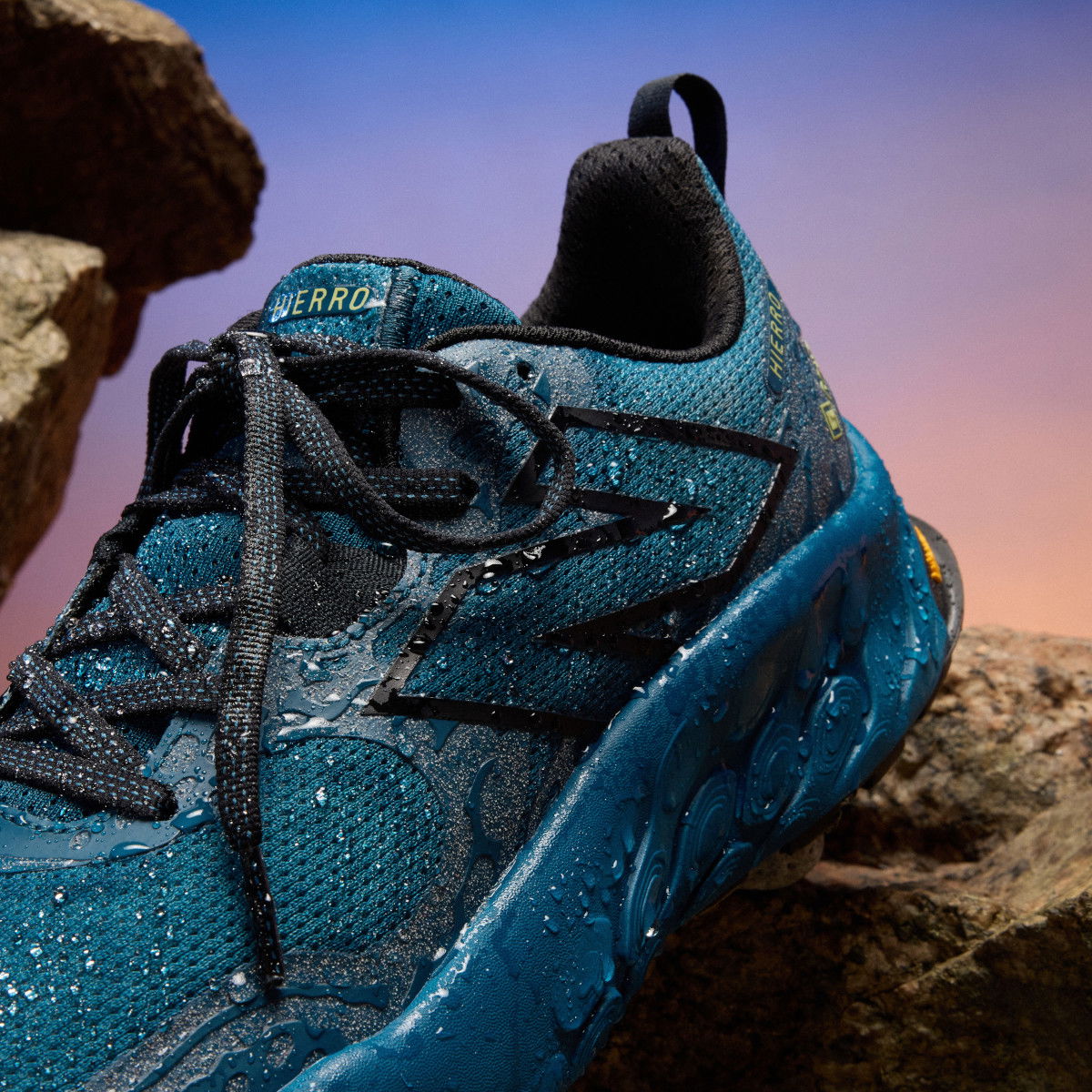 Tenisky a topánky New Balance Fresh Foam X Hierro v8 Gore-Tex® Modrá | wthigb8, 1