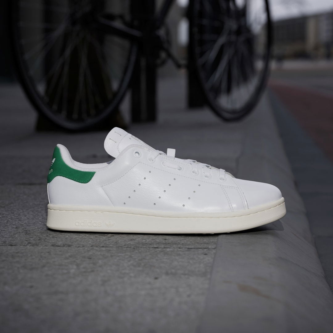 Velostan Smith