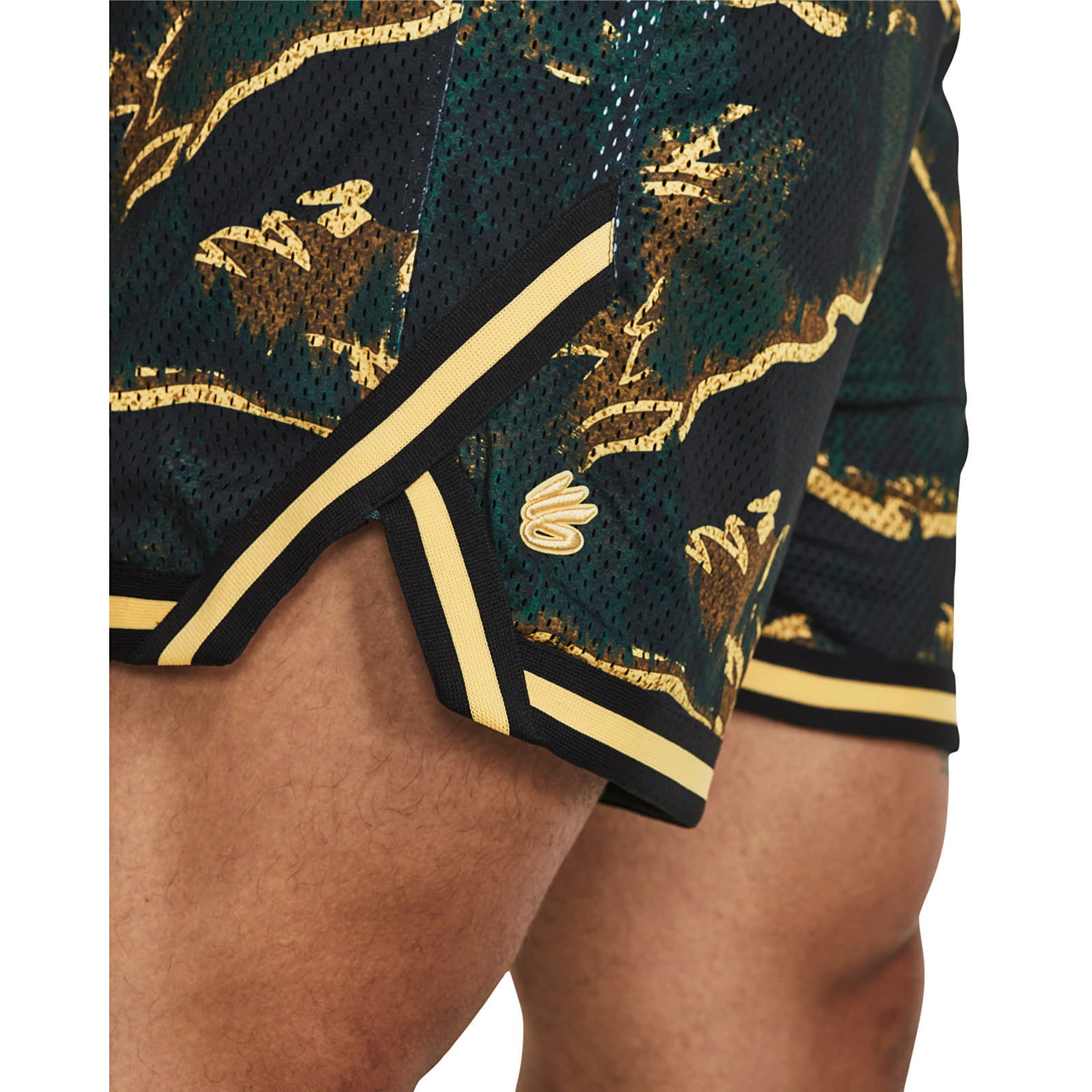 Curry Mesh Short