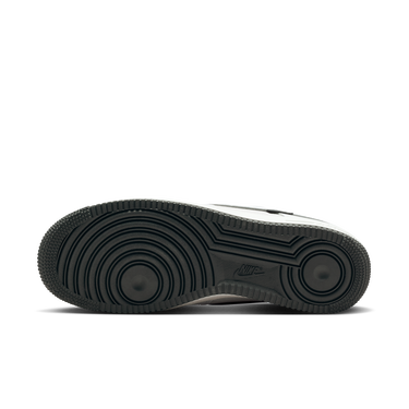 Tenisky a topánky Nike Air Force 1 '07 LV8 Biela | IM6001-121, 3