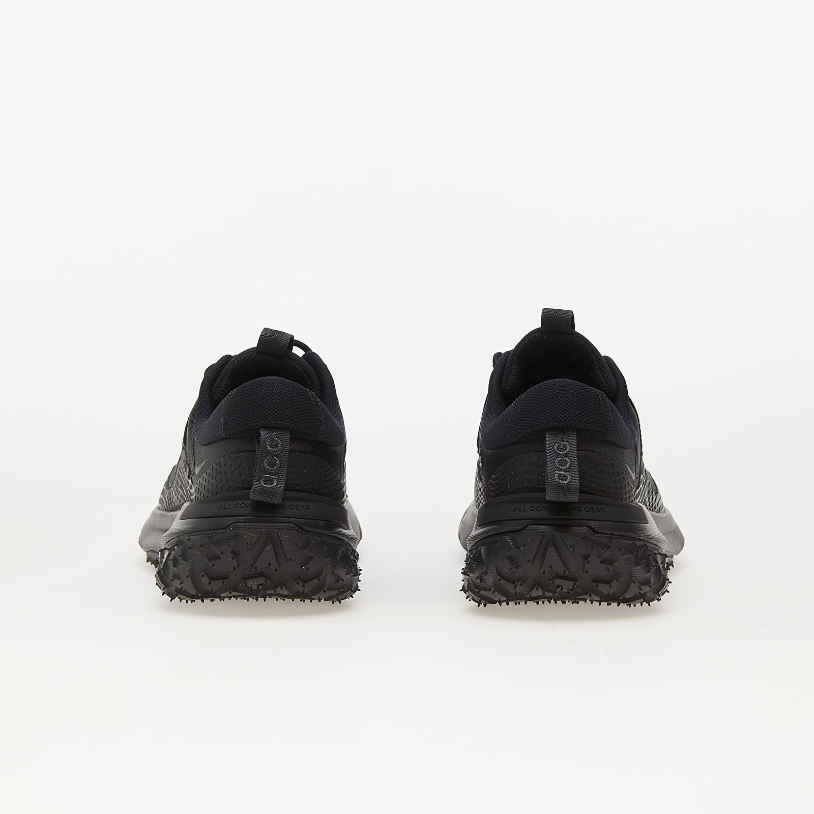 ACG Mountain Fly 2 Low "Black"