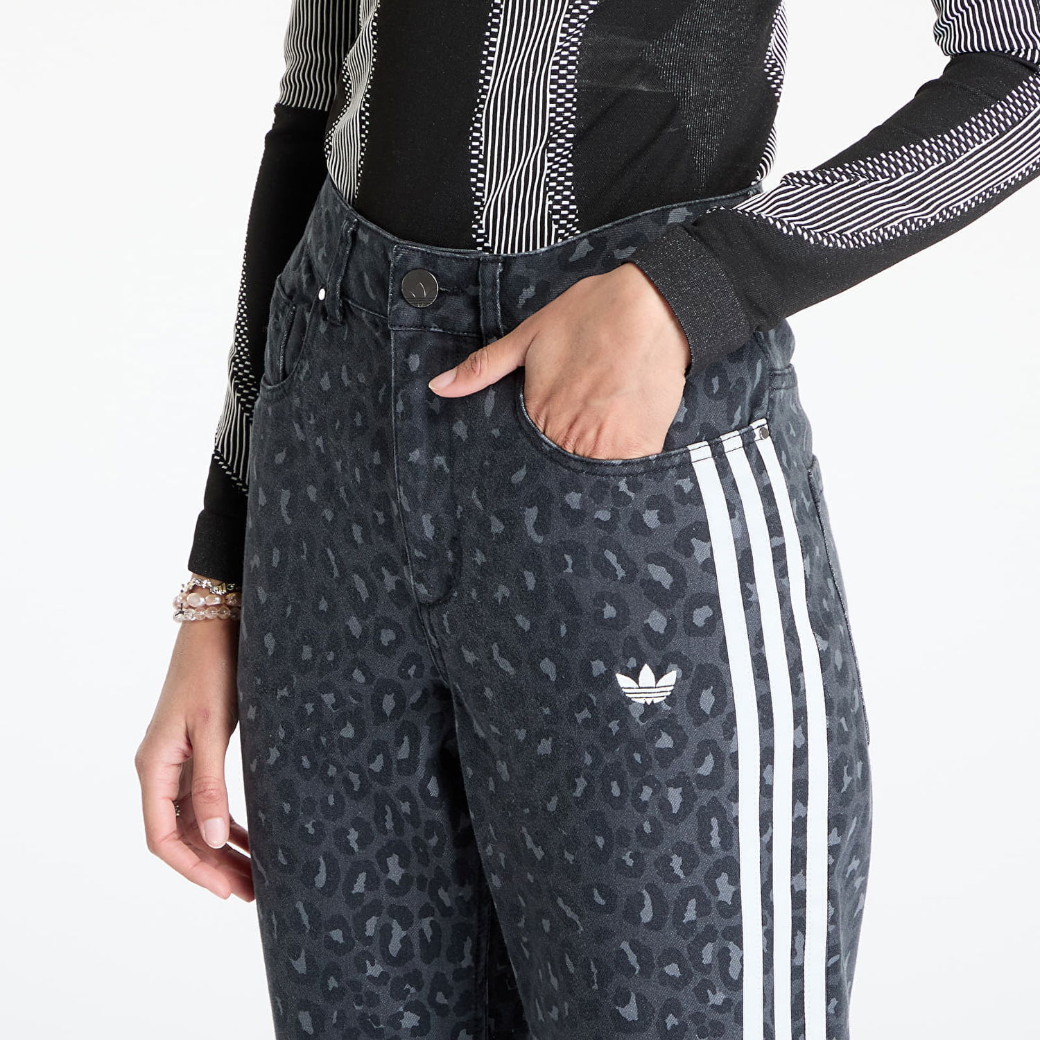 Džínsy adidas Originals Denim Slim WL Flare Pants Čierna | KA2681, 1