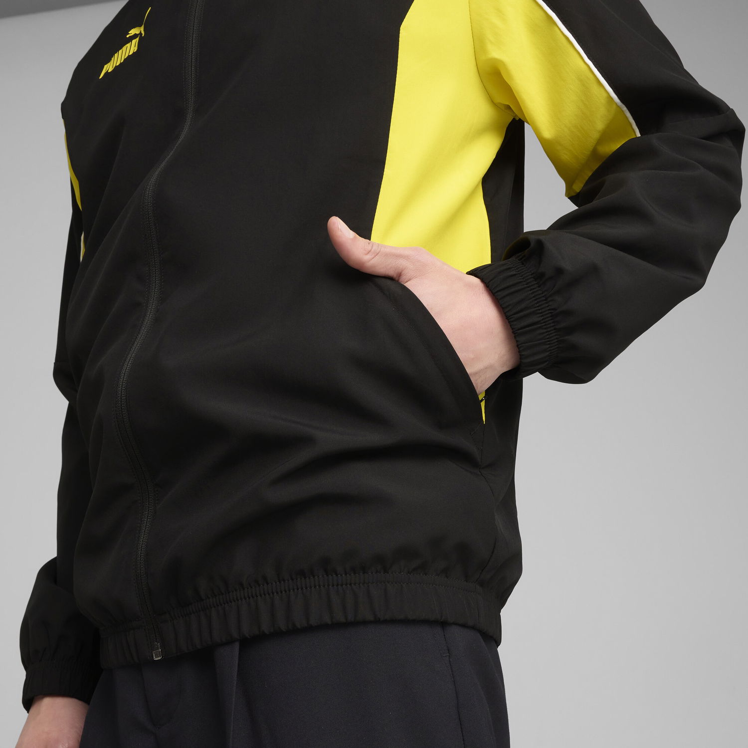 Vetrovka Puma Borussia Dortmund ftblARCHIVE Men's Track Jacket Čierna | 779108_02, 1