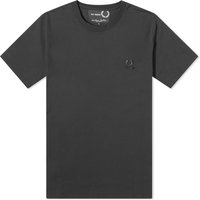 Tričko Fred Perry Raf Simons x Enamel Pin T-Shirt Čierna | SM6504-102, 1