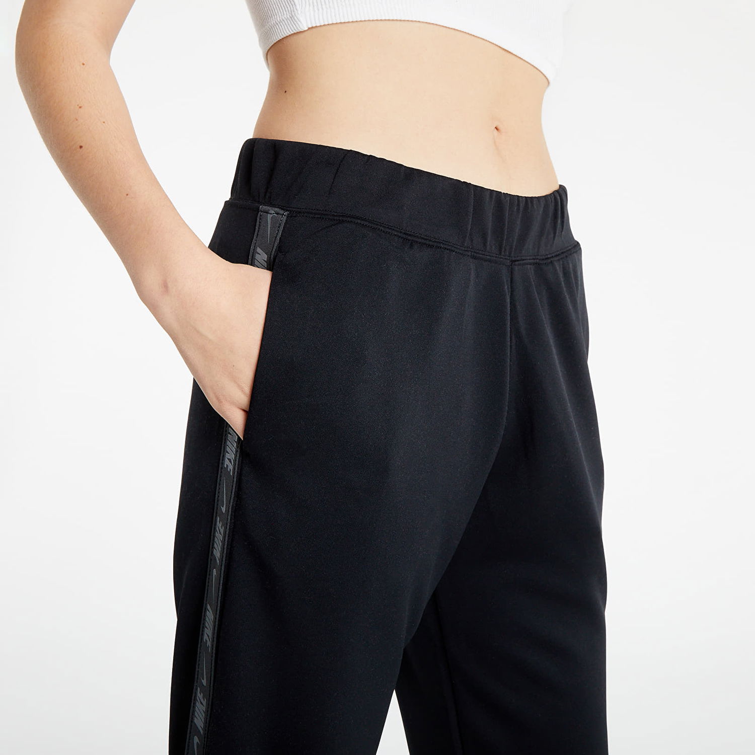 Nohavice Nike Pocket Tape Reg Pants Čierna | DM4645-010, 1