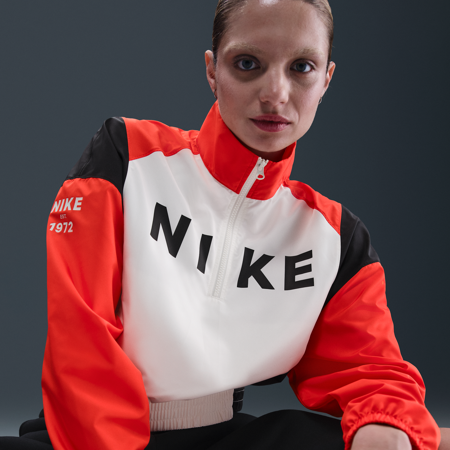 Mikina Nike Woven Remix Lightweight Pullover Rôznofarebný | IH8478-133, 1