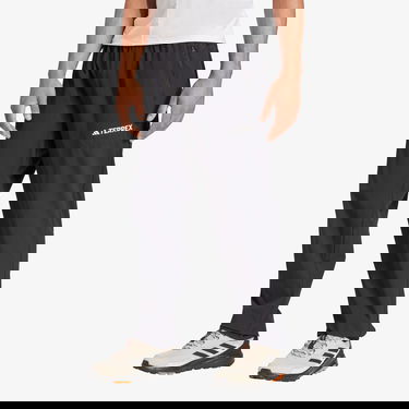 Nohavice adidas Performance Multi Essentials Stretch Pants Čierna | JP0811, 1