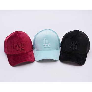 Šiltovka New Era New Era MLB Velour 9FORTY Trucker NY Yankees Cap One Size (56-59 cm) Čierna | 60595360, 4