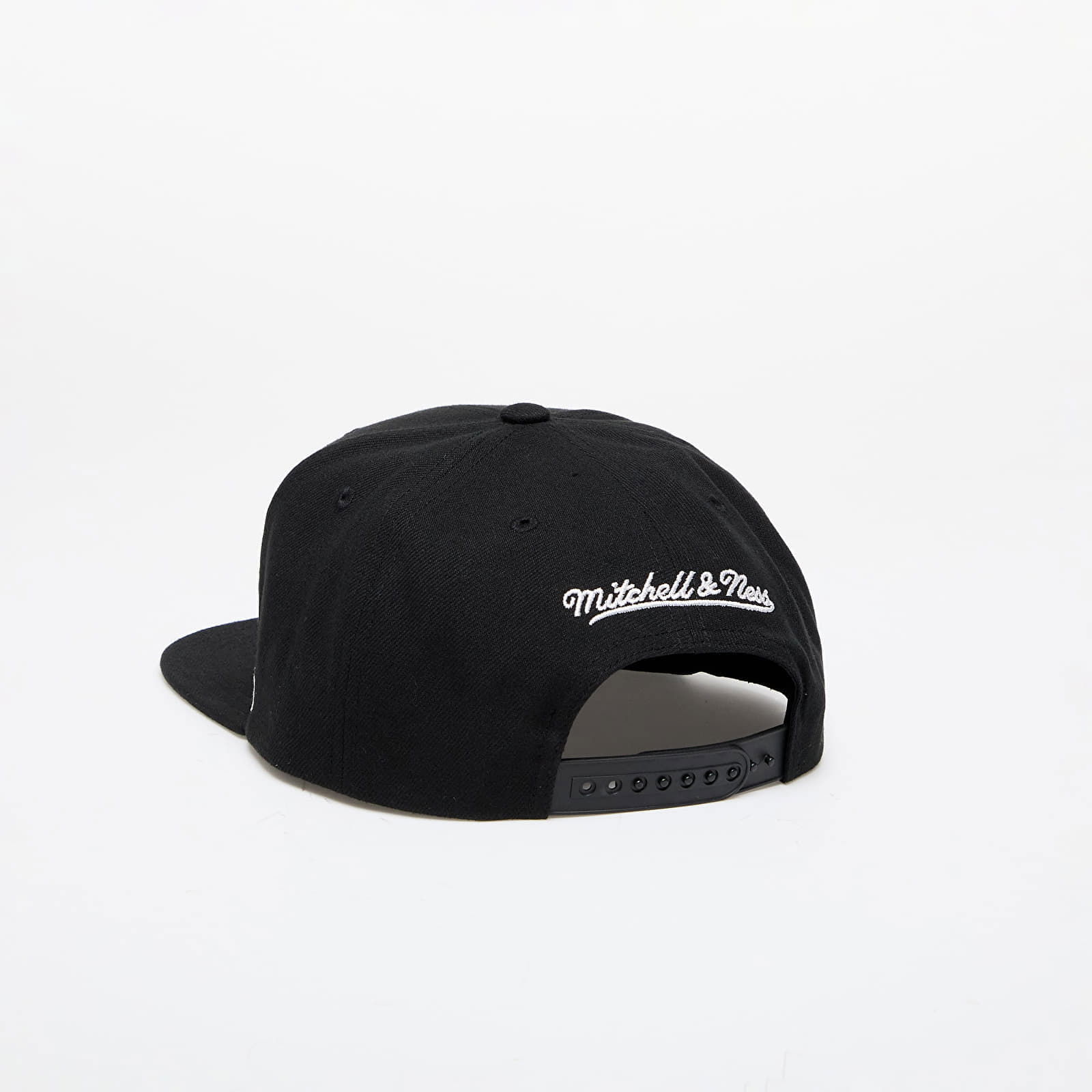 Branded Essential Snapback Black