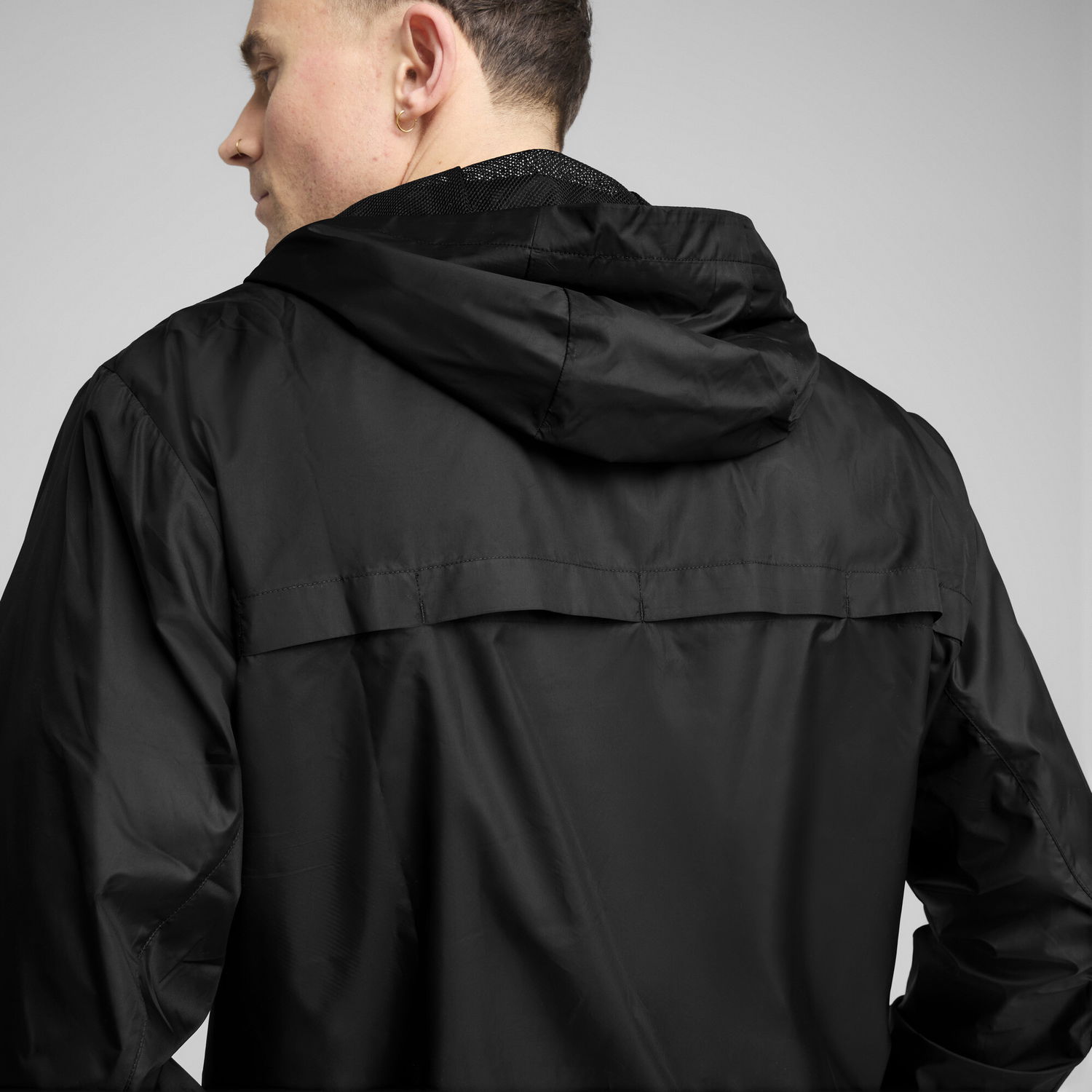 Vetrovka Puma Essentials Regular Windbreaker Čierna | 684625_01, 1