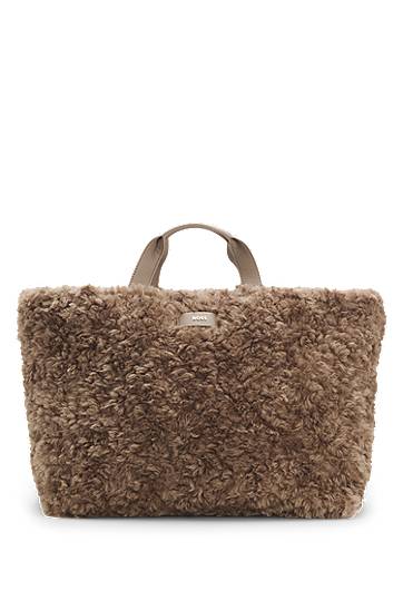 Tote bag BOSS Sherpa Tote Bag with Logo Straps Hnedá | 50552479