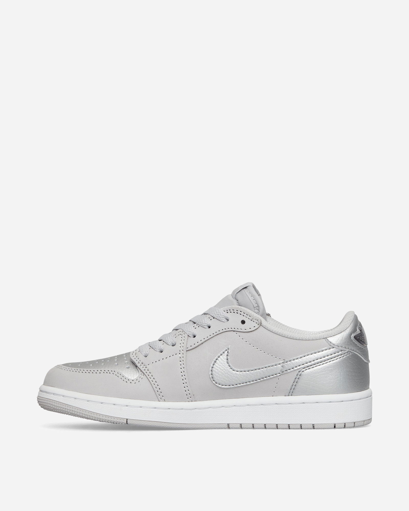 Air Jordan 1 Retro Low OG "Metallic Silver"