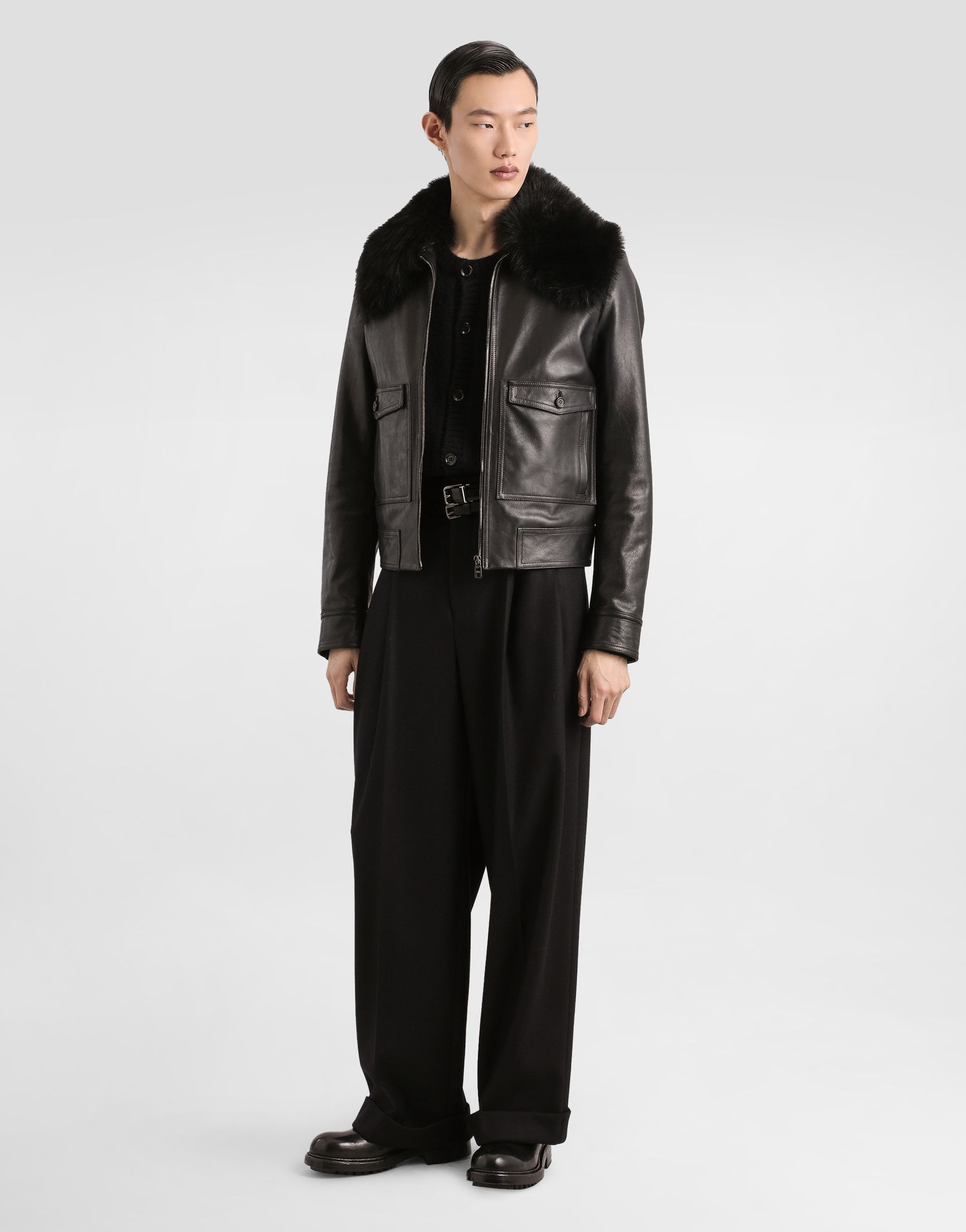 Nohavice Dolce & Gabbana Dolce & Gabbana Pleated Wide-Leg Cuffed Hem Wool Trousers 50 Čierna | GP168THU2A8N0000_1, 1