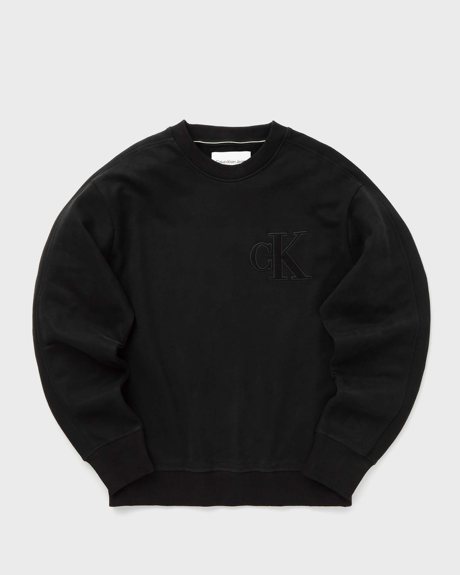 APPLIQUE CREW NECK