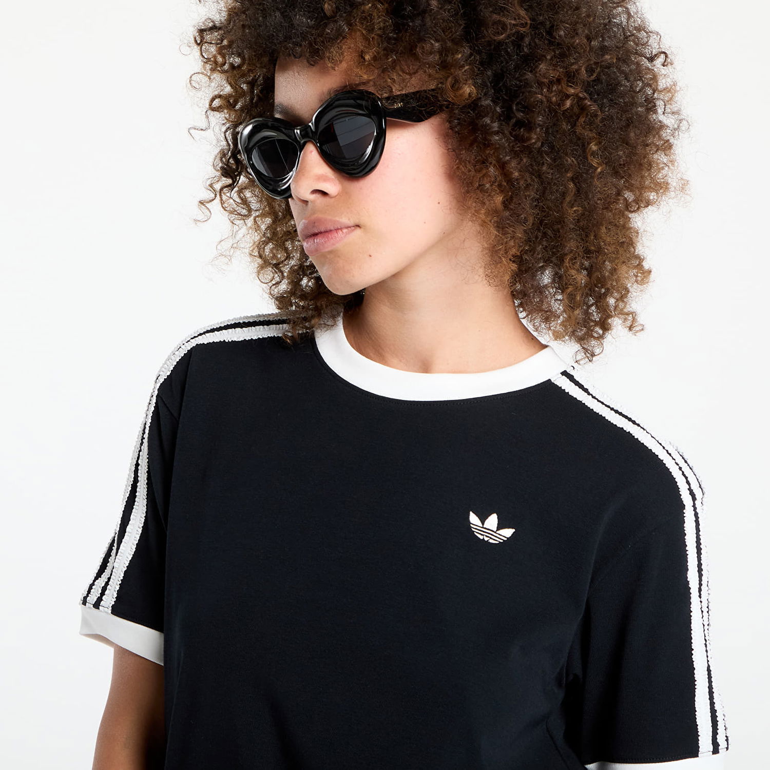 Tričko adidas Originals Originals Ruffle 3-Stripes Tee Čierna | KC8819, 1