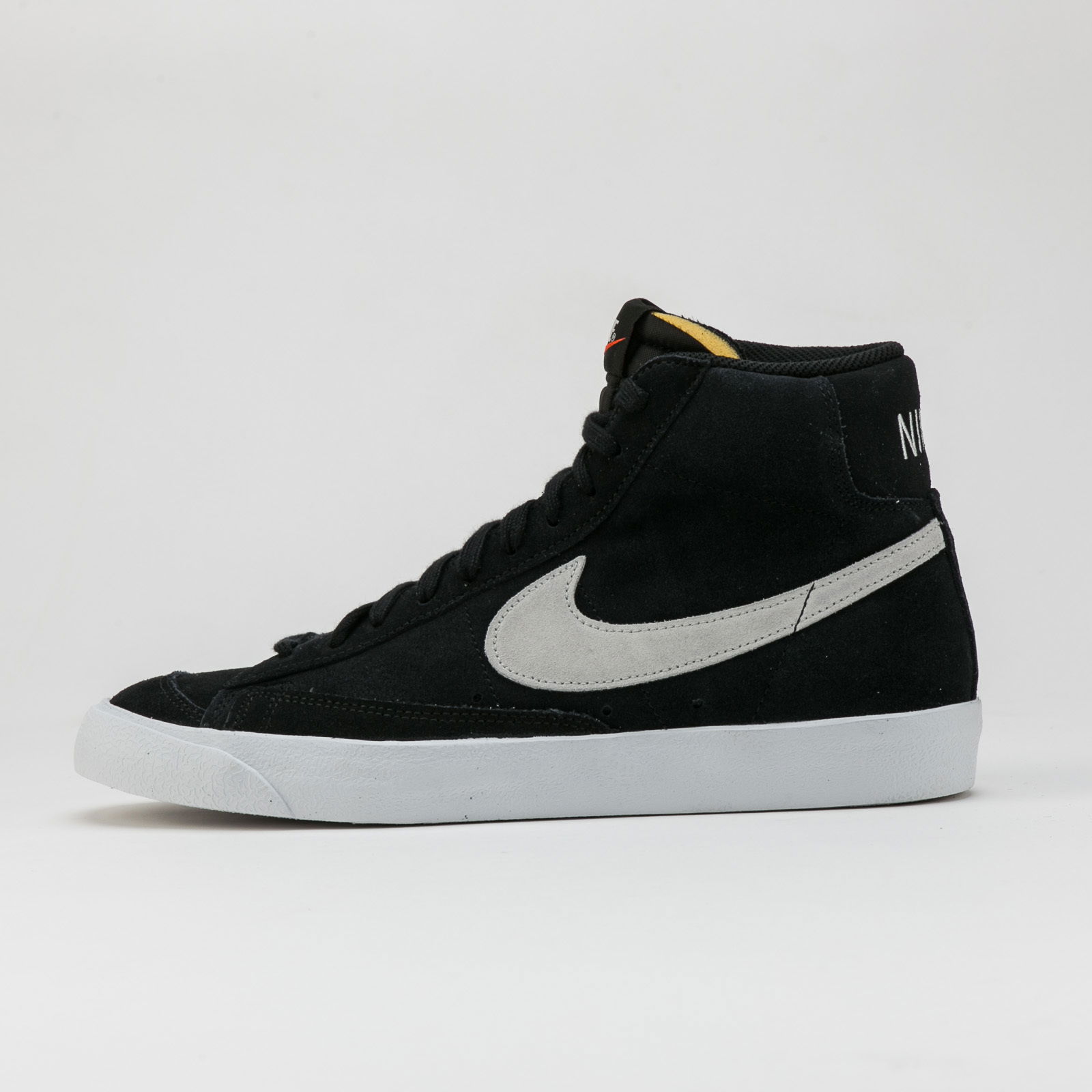 Blazer Mid '77 Suede