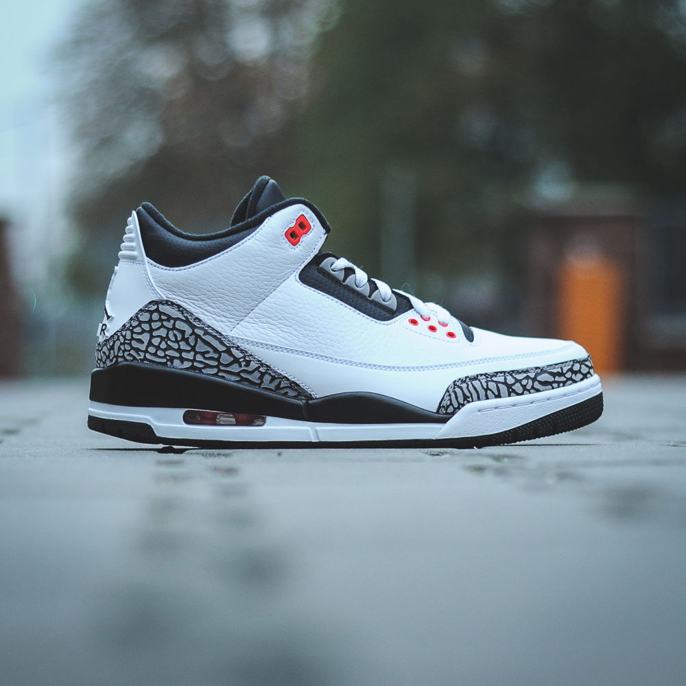 Tenisky a topánky Jordan Air Jordan 3 Retro "Infrared 23" Biela | 136064-123, 1