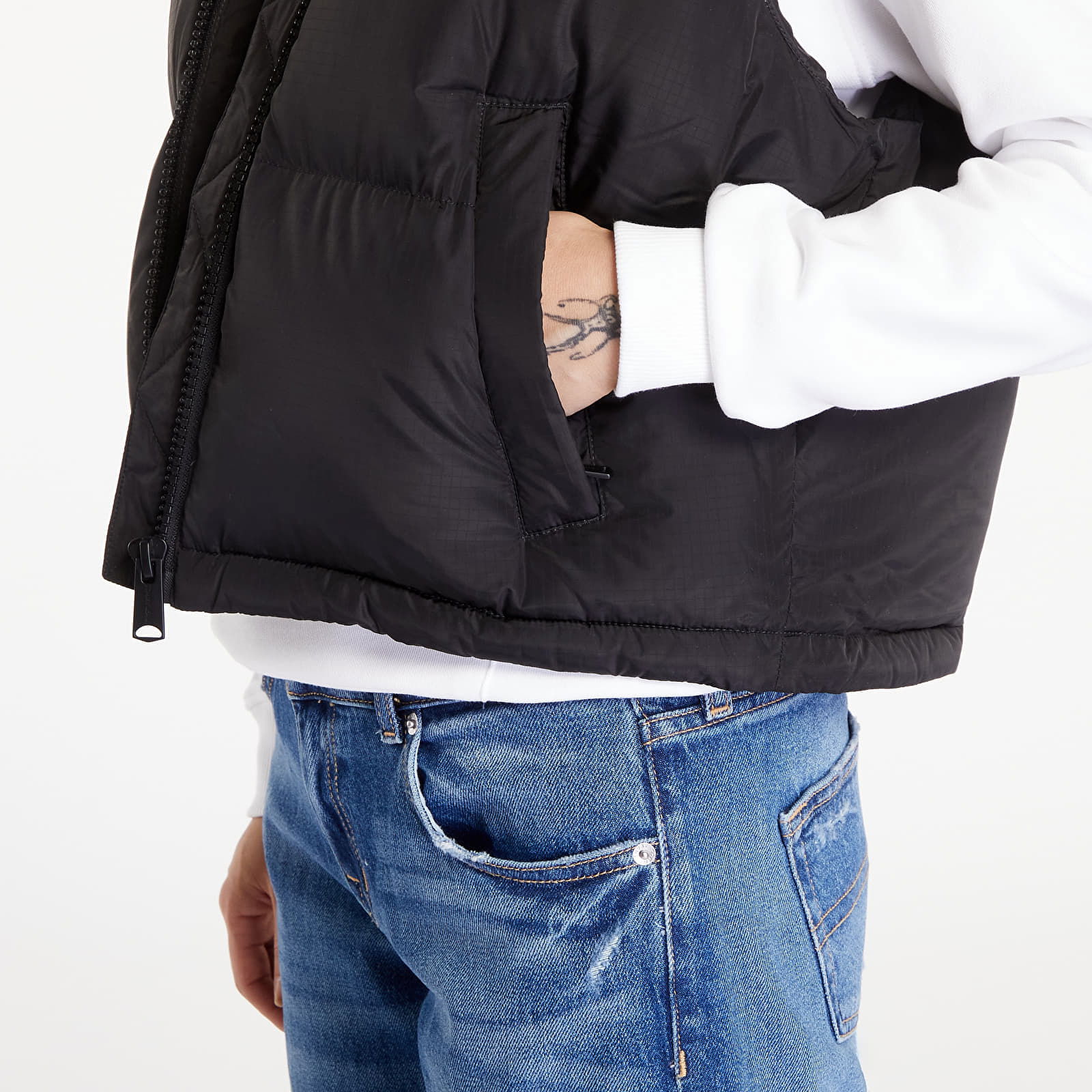 Crop Alaska Puffer Vest Black