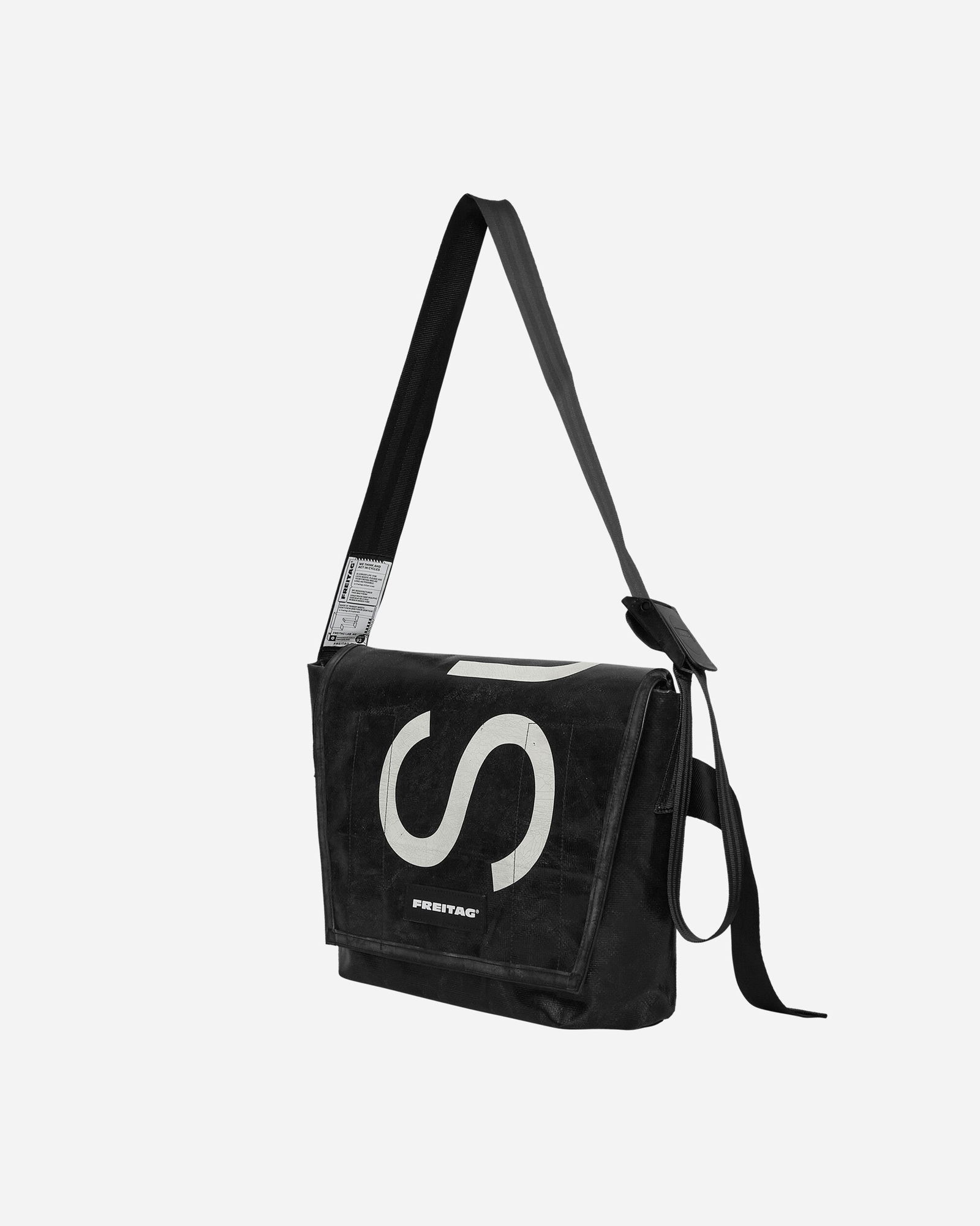 Dexter Slim Messenger Bag
