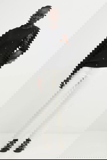 Sveter KENZO Pop Lightweight Wool V-Neck Cardigan with Embroidered Flower Čierna | FF52CA4833LB.99J, 4