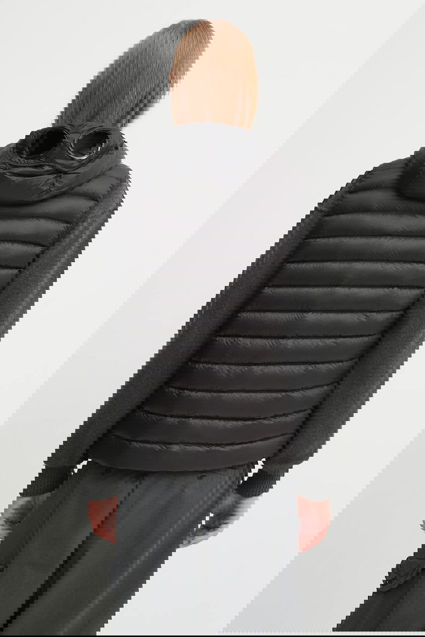 Vesta C.P. Company C.P. Company Hooded Down Vest Čierna | 19CMVE032A110416A, 1