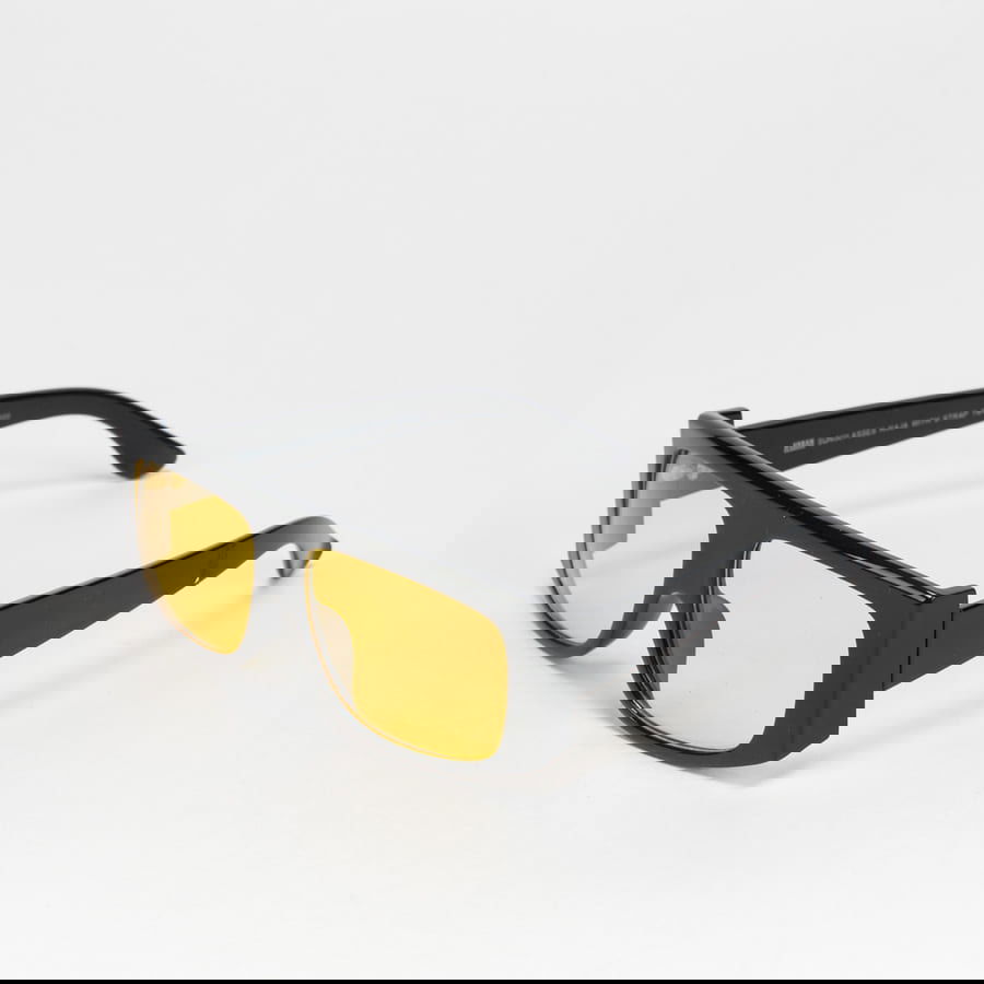 Slnečné okuliare Urban Classics Sunglasses Raja With Strap Čierna | TB4300 black/yellow, 0