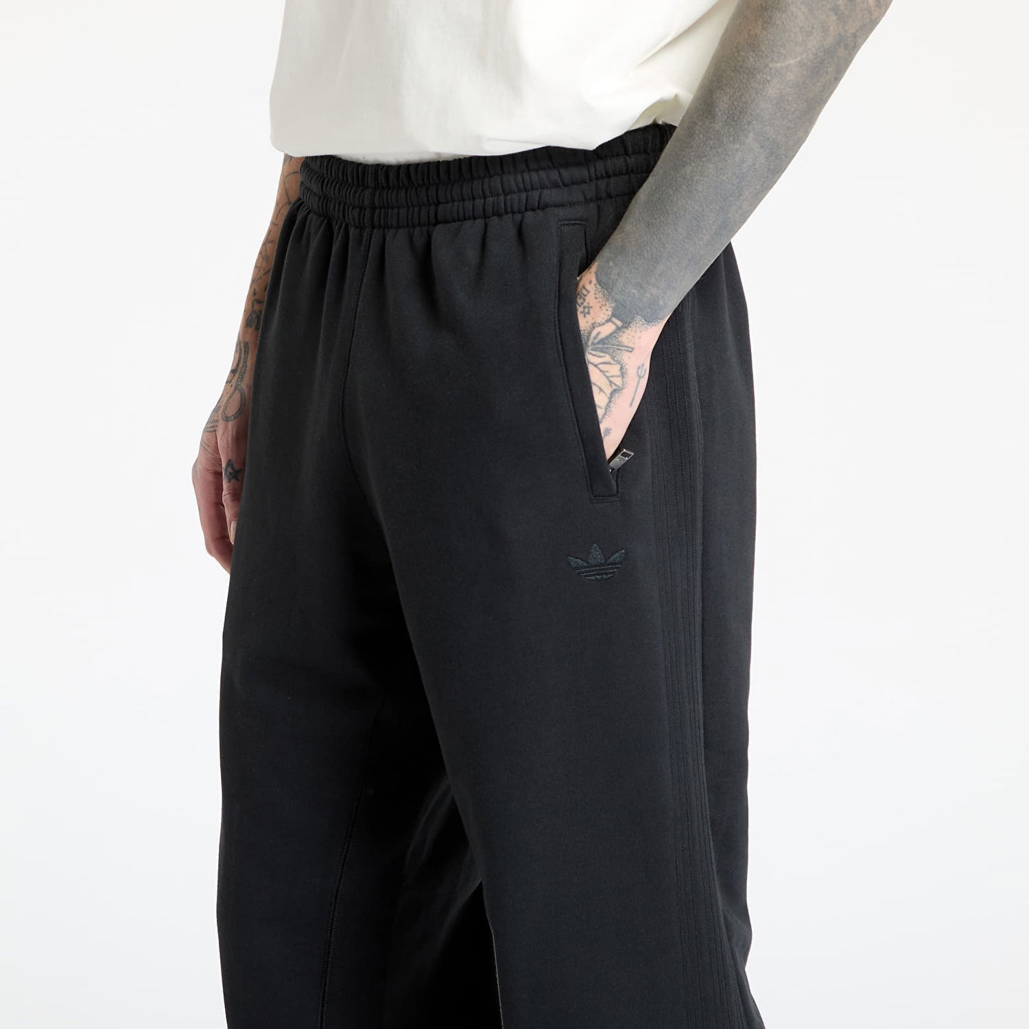 Tepláky adidas Originals Premium Essentials Sweatpants Čierna | JC9575, 1