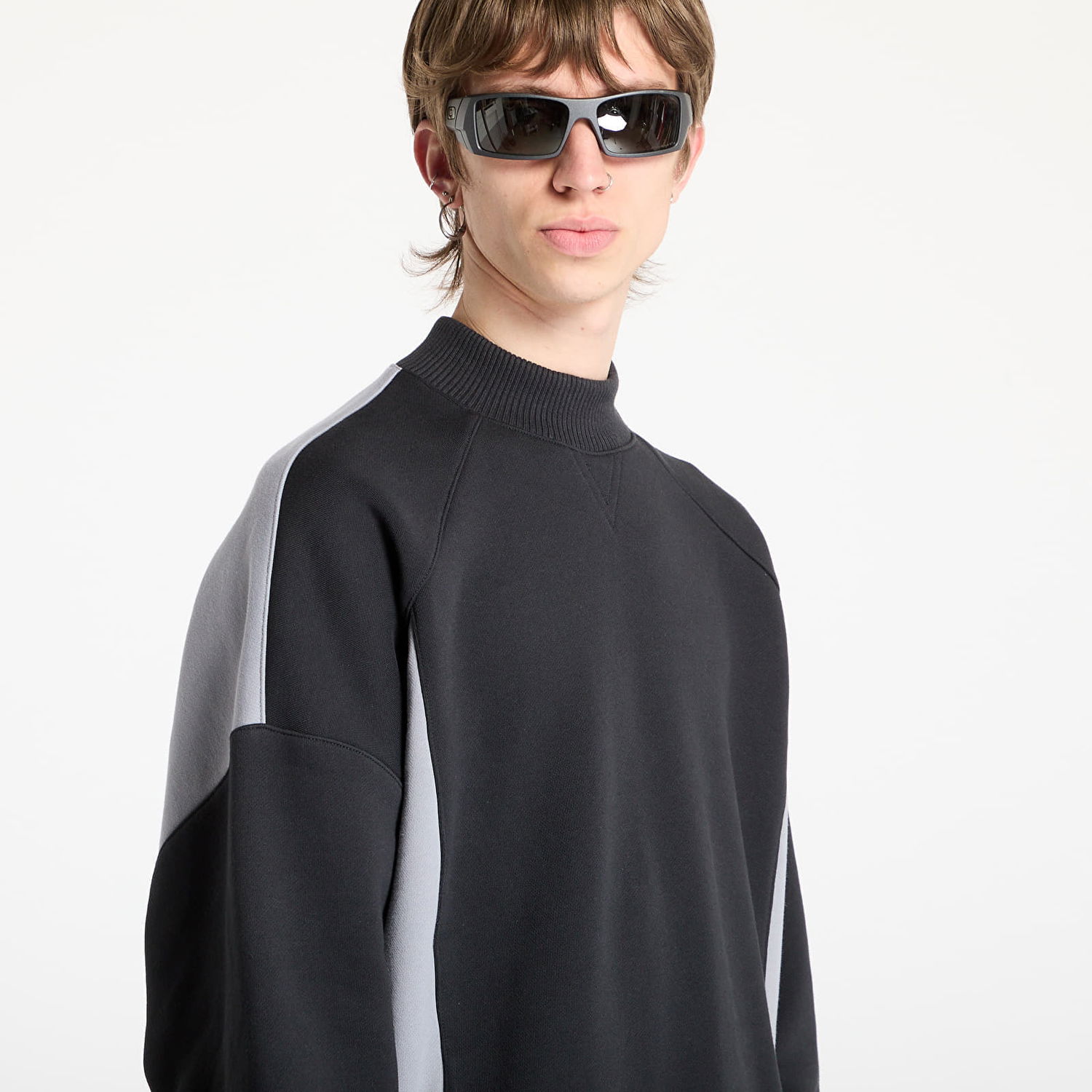 Sveter Reebok French Terry Crewneck Sweatshirt Čierna | RMBA00BC99JER0011009, 1