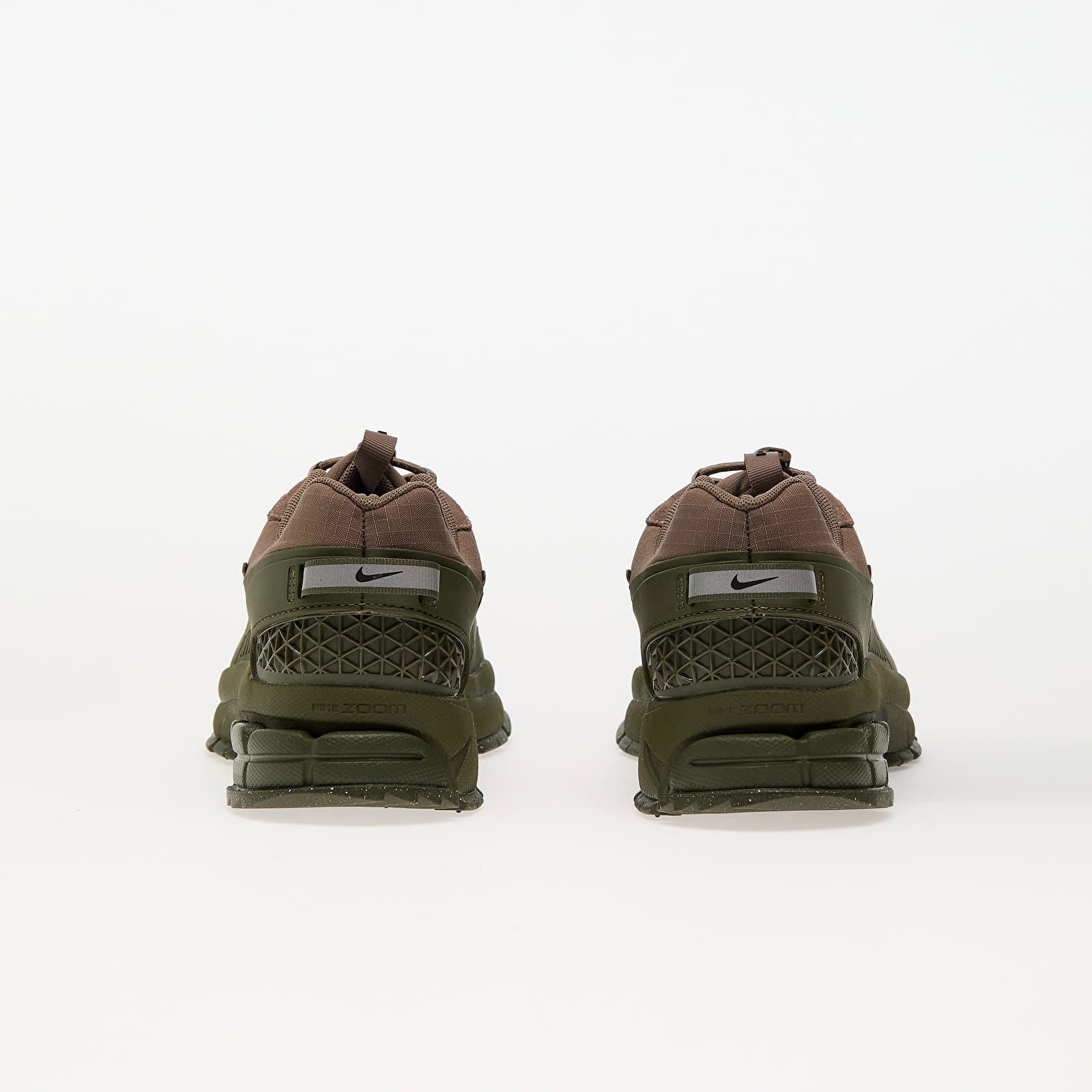 Air Zoom Vomero 5 Roam