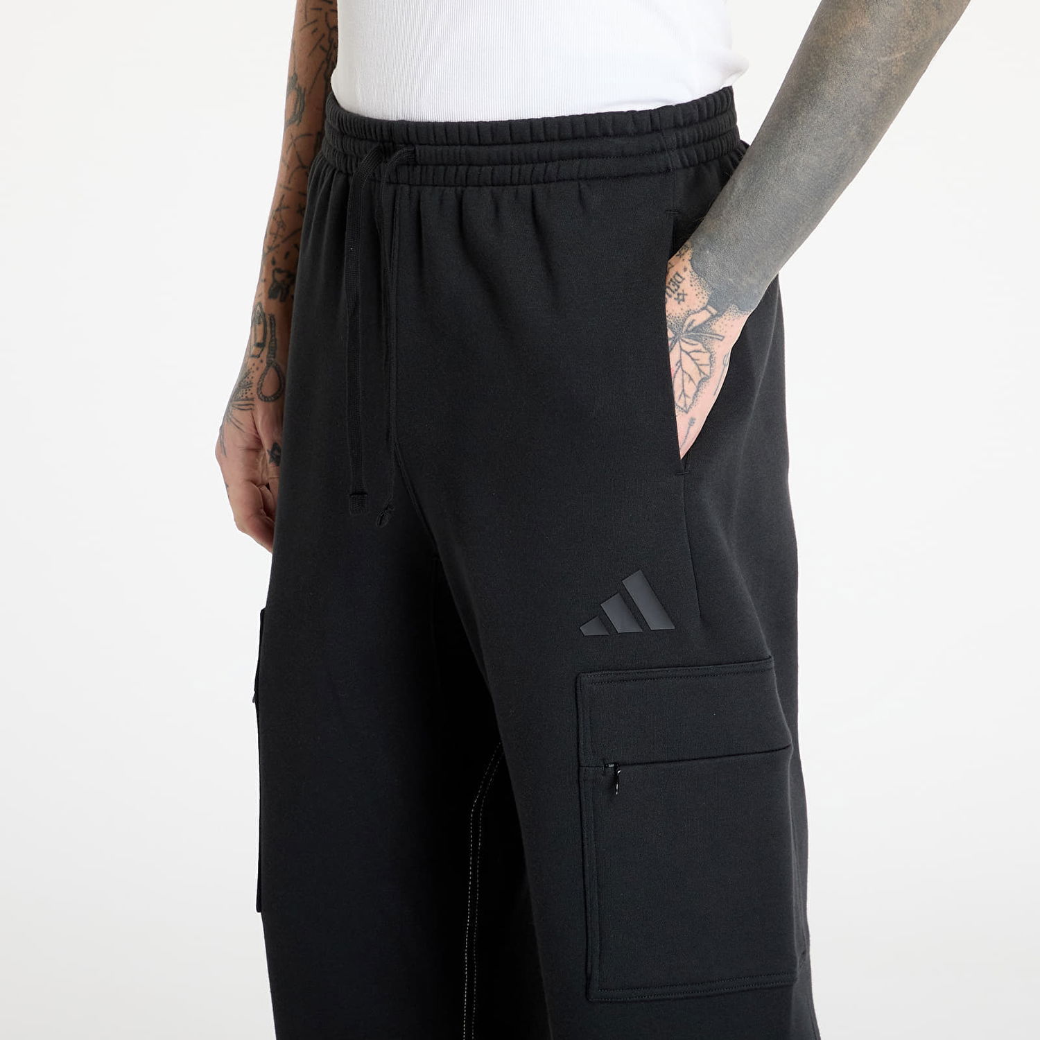 Cargo nohavice adidas Performance Loose Fit Graphic Cargo Pants Čierna | JJ3662, 1