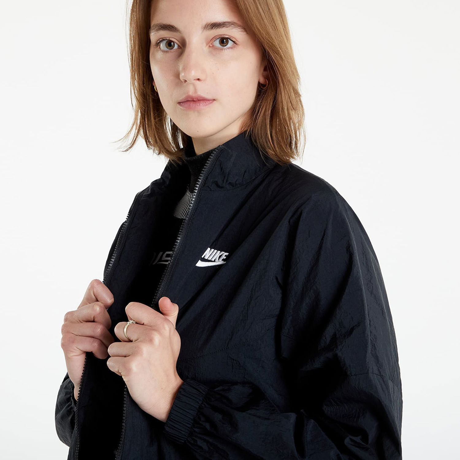 Vetrovka Nike Sportswear Essential Windrunner Čierna | DM6185-010, 0
