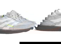 Predator 24 League Low Freestyle