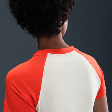 Tričko Nike Nsw Challenge Knit Raglan T-Shirt with 1972 Graphic Rôznofarebný | HV4992-133, 2