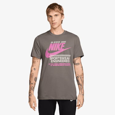 Tričko Nike Sportswear Engineered Futura T-Shirt Šedá | HQ9157-289, 1