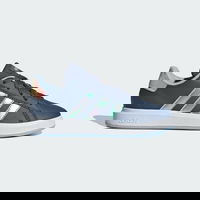 Grand Court Lifestyle