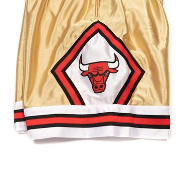Šortky Mitchell & Ness Chicago Bulls 75th Gold Swingman Shorts Metalická | SMSH4399-CBU97PPPGOLD, 1