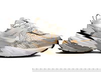 V2K Run Khaki Metallic Silver (Women's)