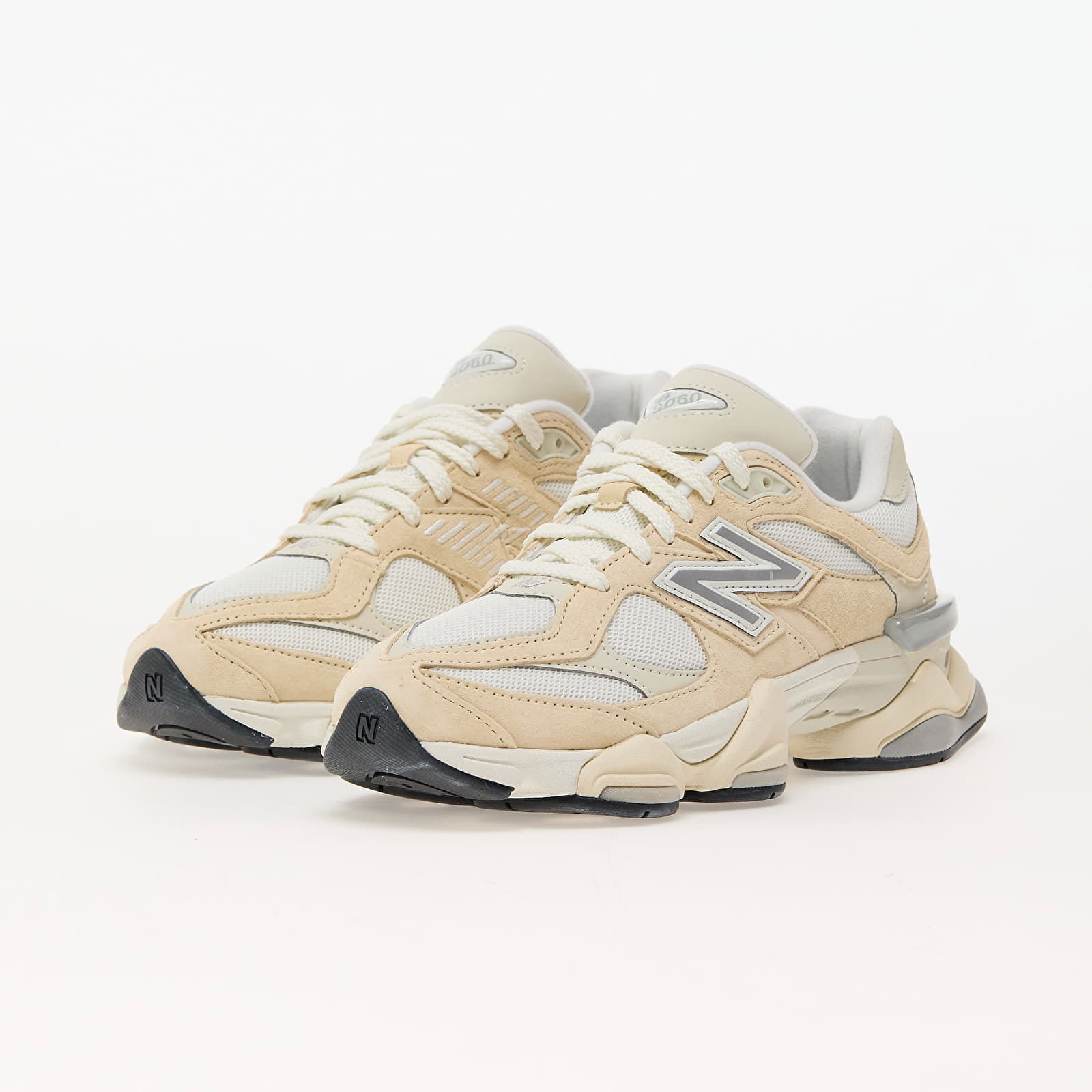 9060 White/ Beige