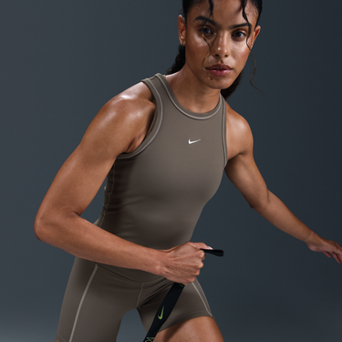 Tielko Nike Nike One Fitted Dri-FIT Cropped Tank Šedá | IB7886-289, 1