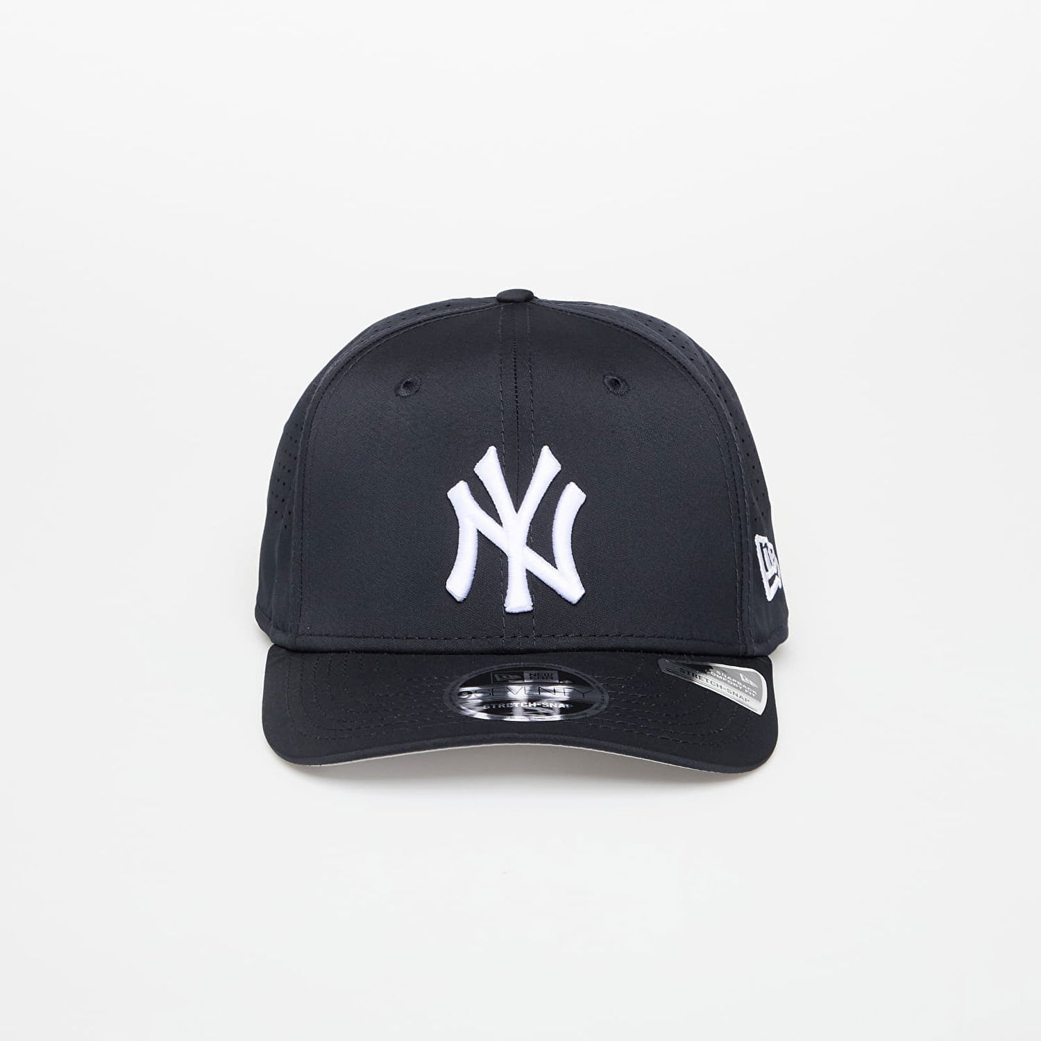 Šiltovka New Era New York Yankees 9SEVENTY Stretch Snap Perform Cap Čierna | 60538219, 0
