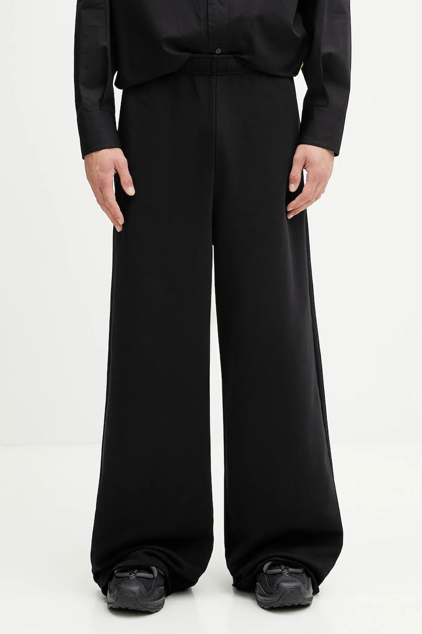 Nohavice Maison Margiela MM6 Maison Margiela x MM6 Wardro Wide Leg Lounge Pants Čierna | SH0KA0057.M25025.900