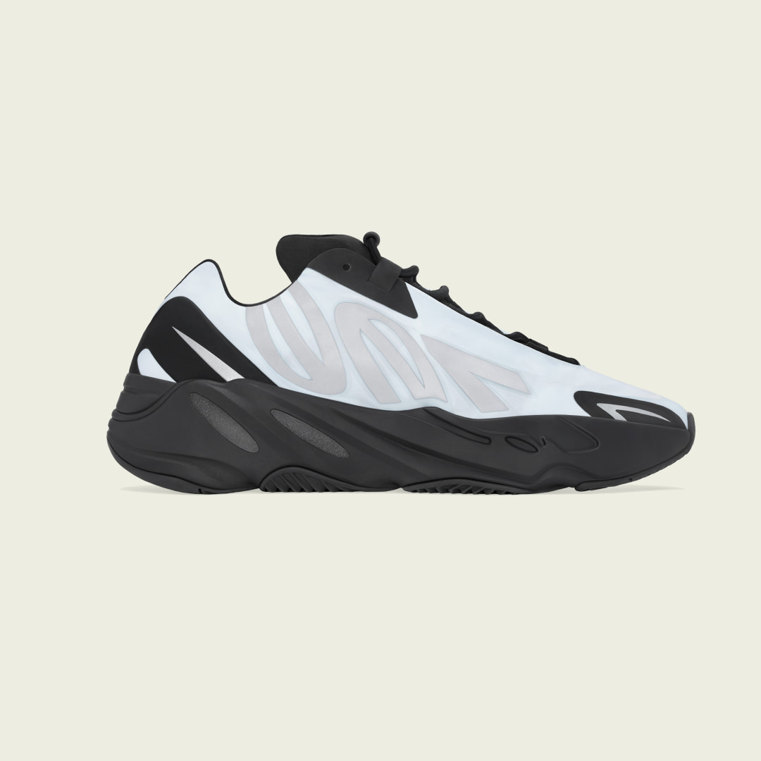 Tenisky a topánky adidas Yeezy Yeezy Boost 700 MNVN "Blue Tint" Biela | GZ0711, 1