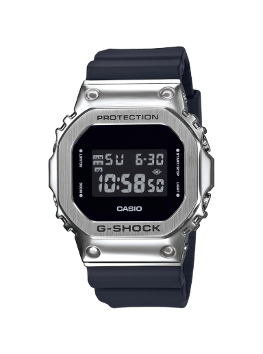 Hodinky CASIO G-Shock Metalická | GM-5600-1ER