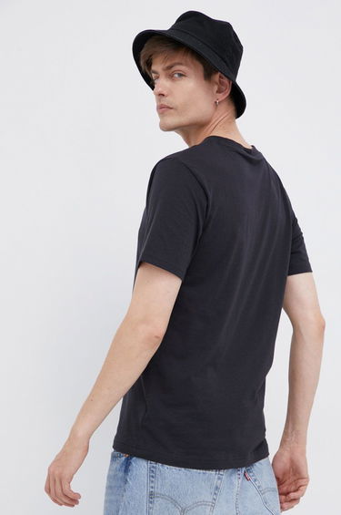 Tričko New Balance Classic Core Tee Čierna | MT03905BK, 1